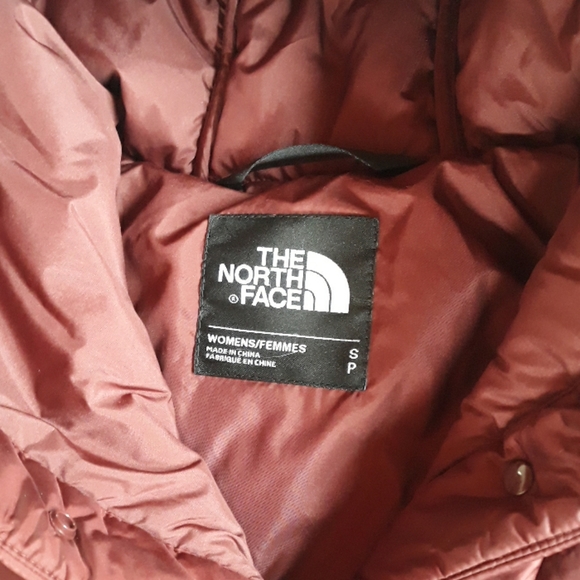 The North Face 550 Fill Down Pullover - Picture 4 of 8